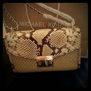 Brand New 2020 Michael Kors Casual Style Leather P